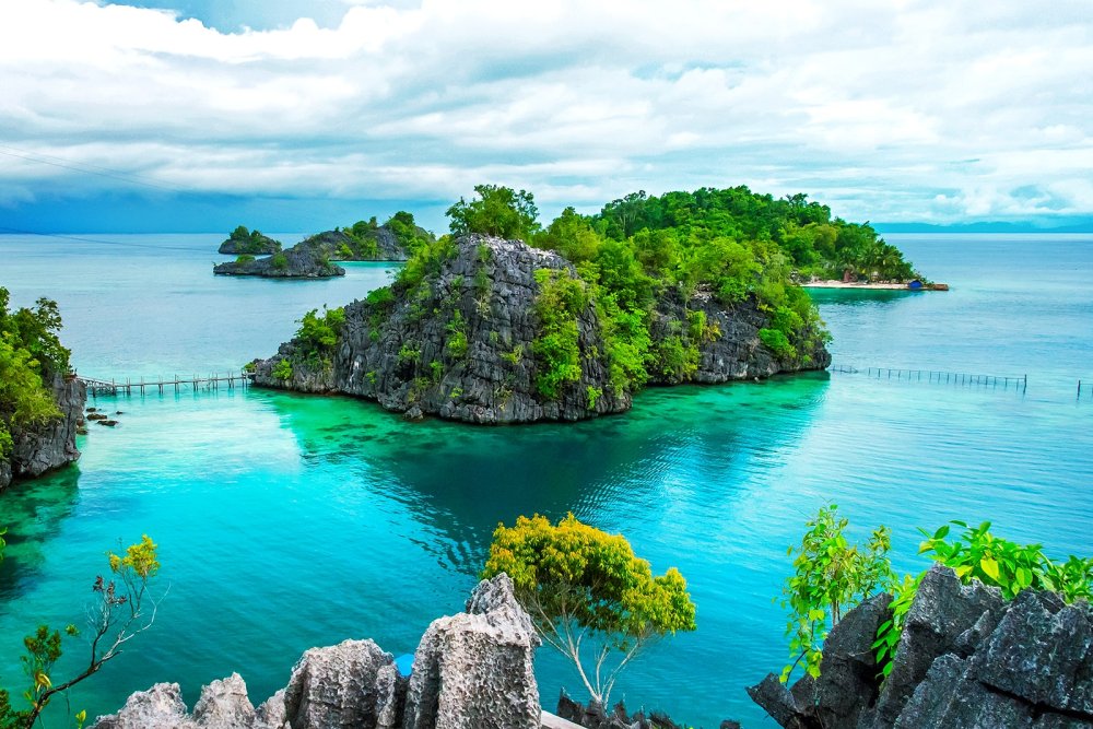 Southeast Sulawesi (c) Shutterstock-krisbiantoandy