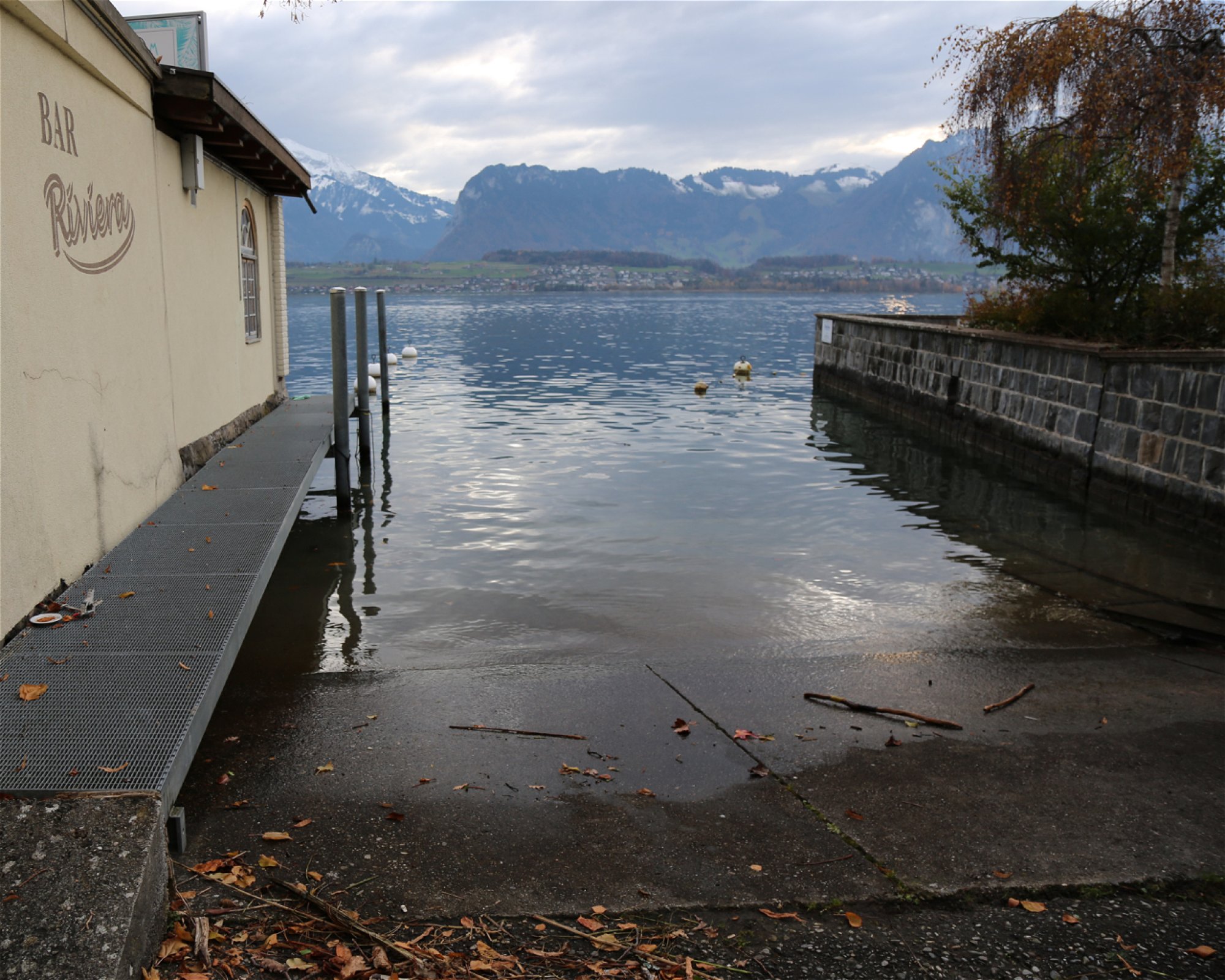 Dive Center Thunersee, 3652 Hilterfingen
