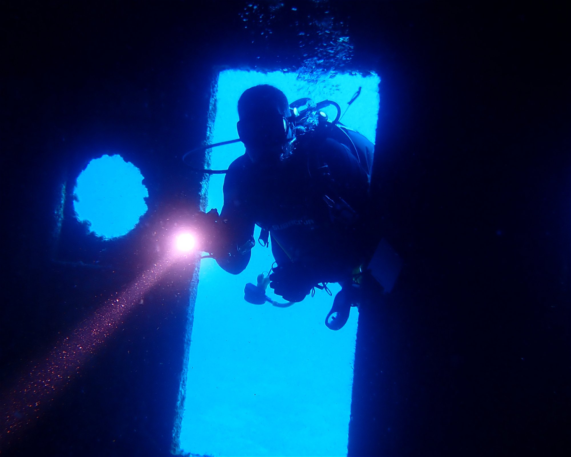 Blue Bottom Diving, 38660 Adeje