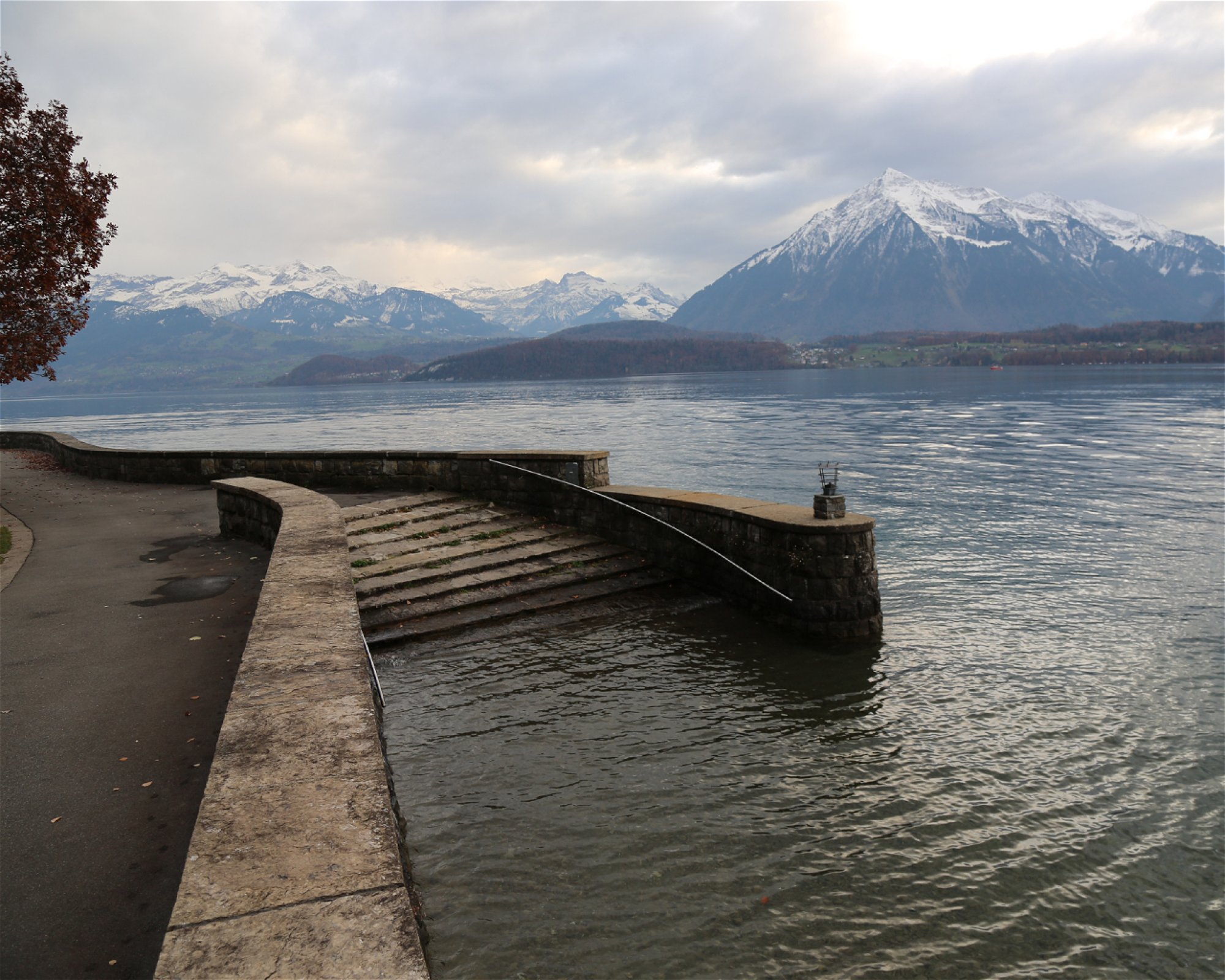 Dive Center Thunersee, 3652 Hilterfingen