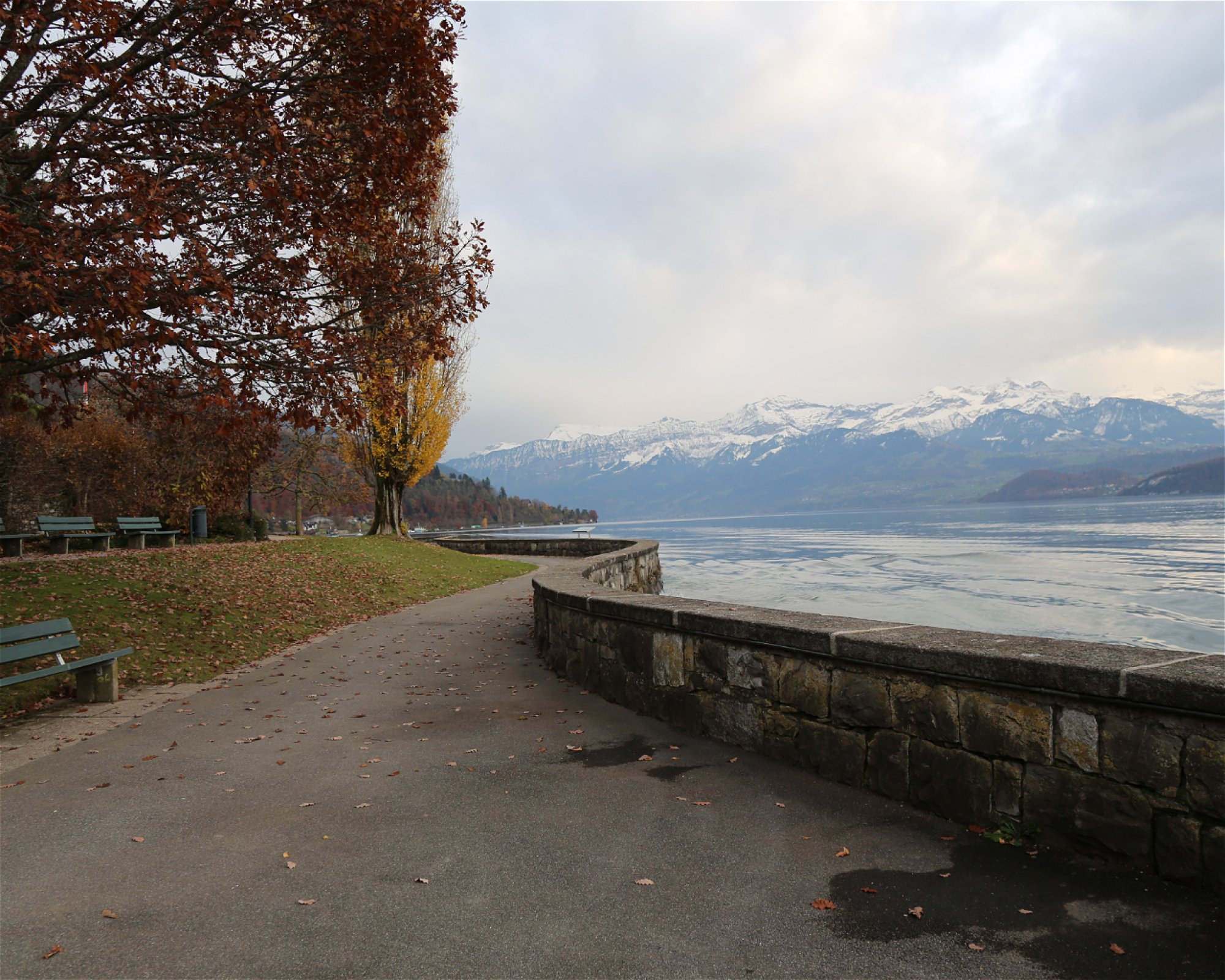 Dive Center Thunersee, 3652 Hilterfingen
