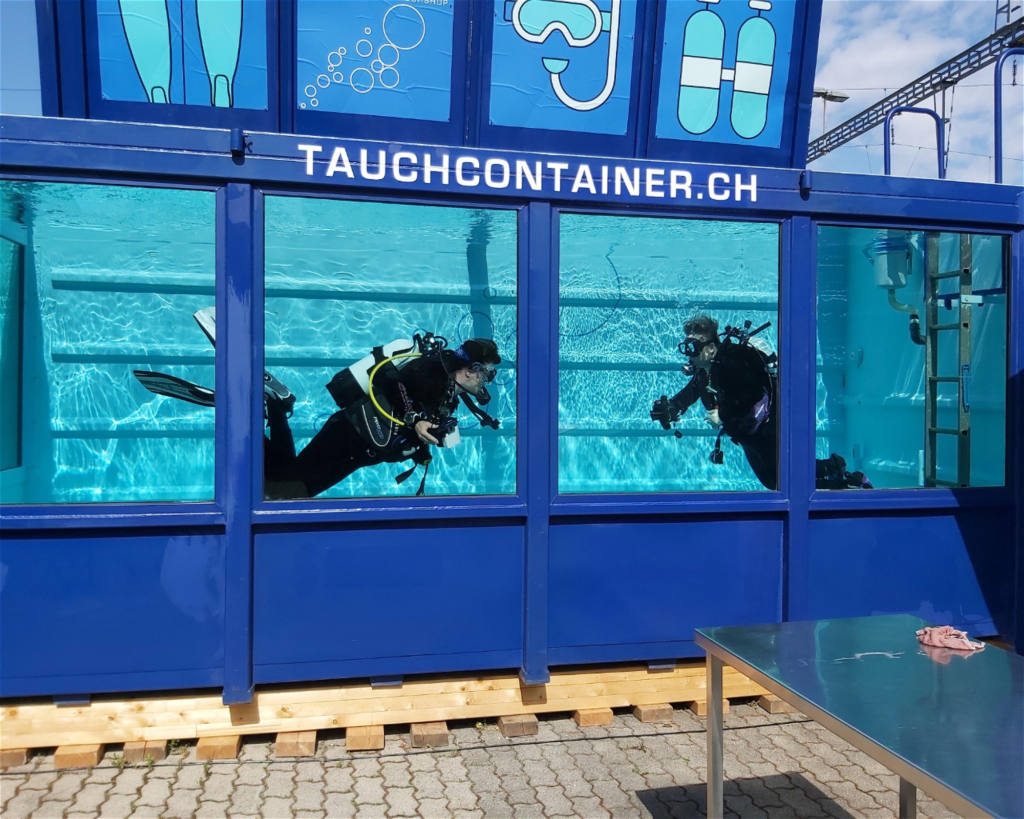 Funny Diving GmbH, 4142 Muenchenstein