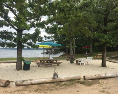 Anchor Bay Marina <span class="text-color-primary text-sm"> (★3.2)</span>
