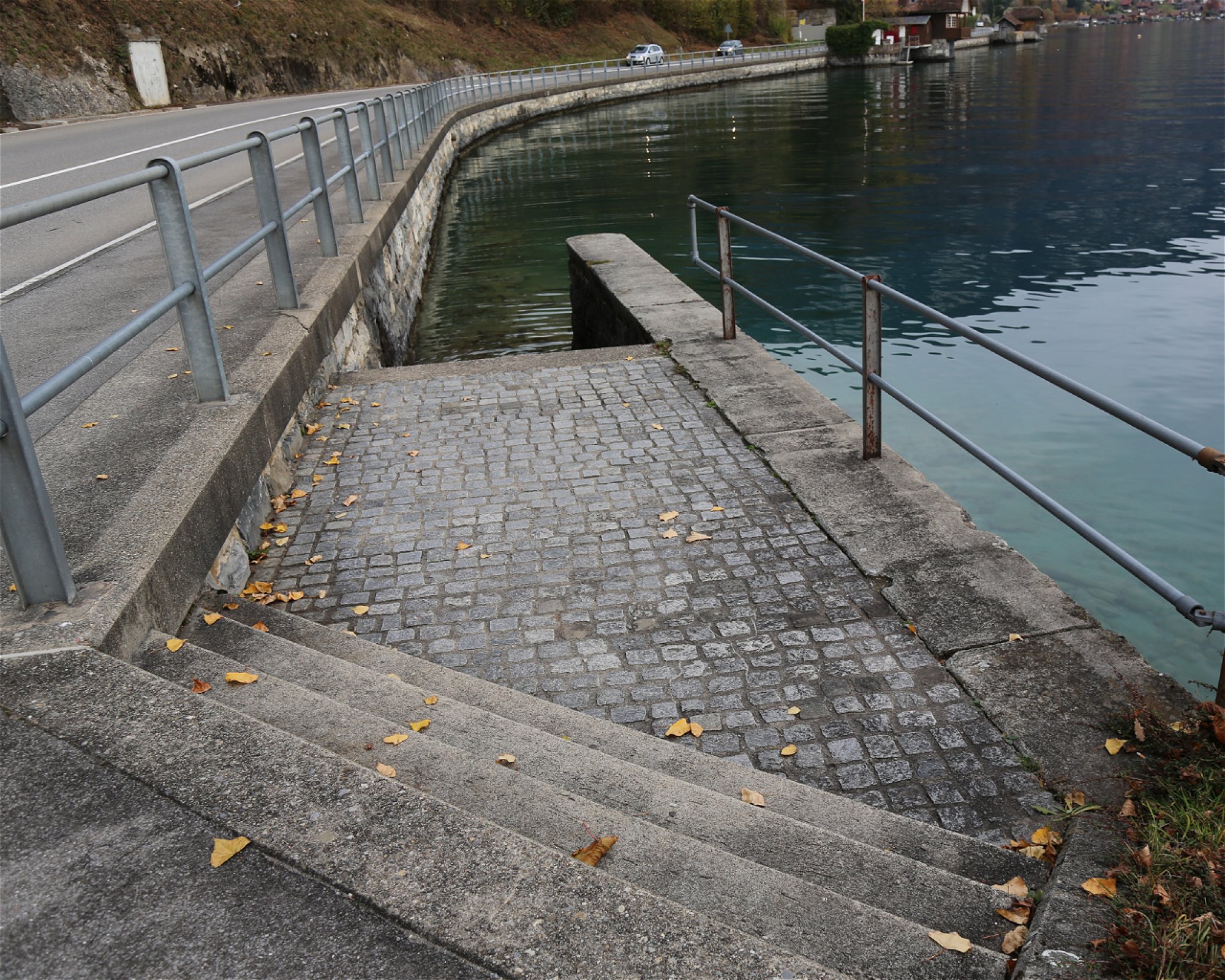Dive Center Thunersee, 3652 Hilterfingen