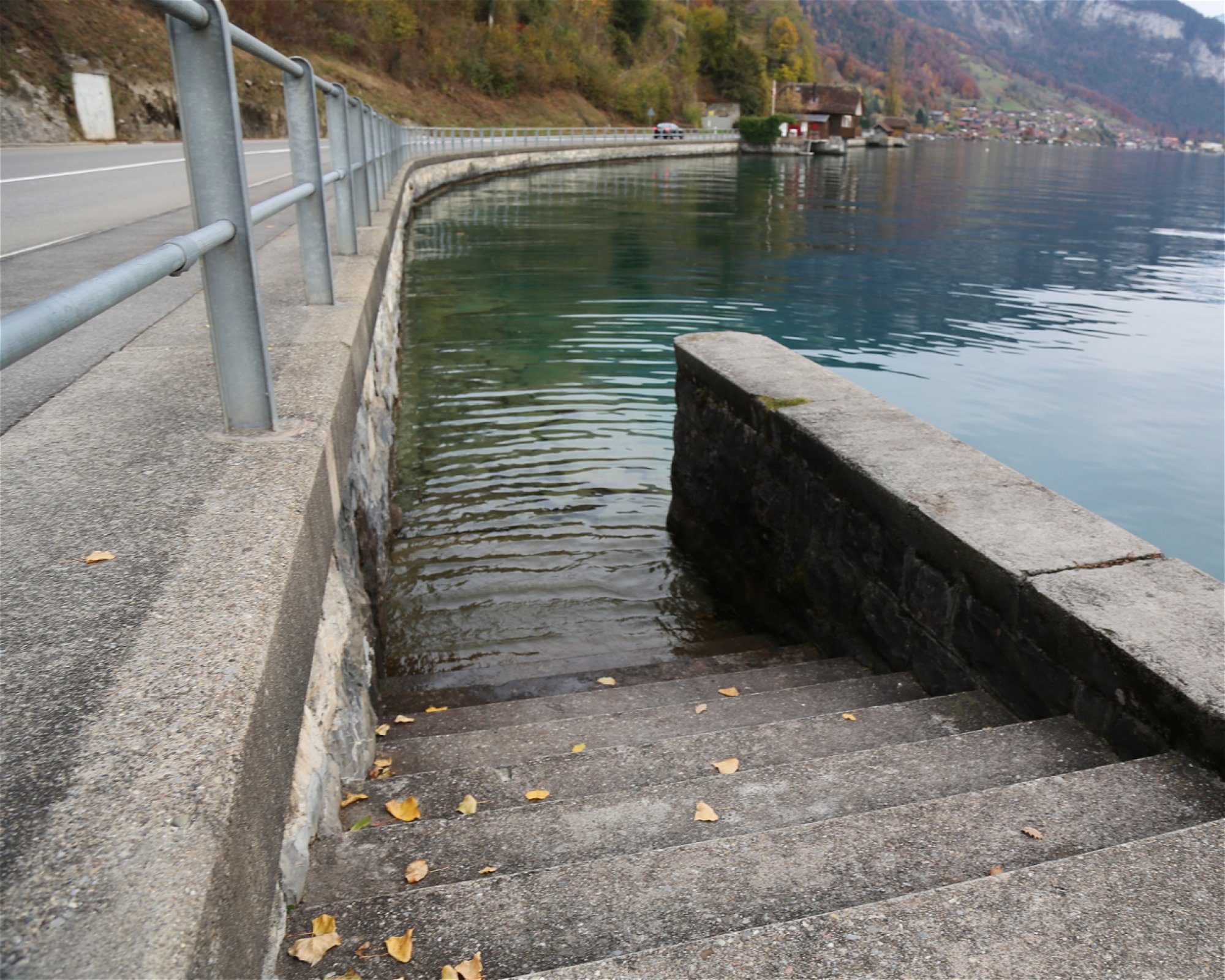 Dive Center Thunersee, 3652 Hilterfingen