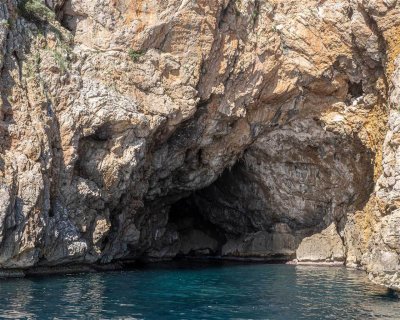Formentor Island <span class="text-color-primary text-sm"> (★4.5)</span>