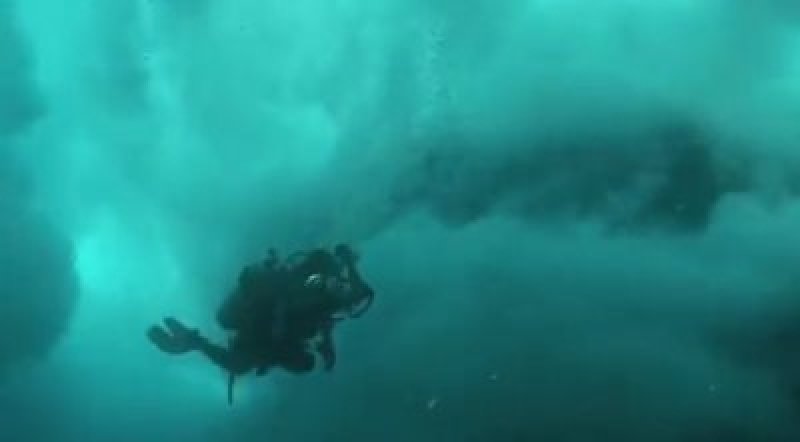 Screenshot, Video YouTube Chris Quarre