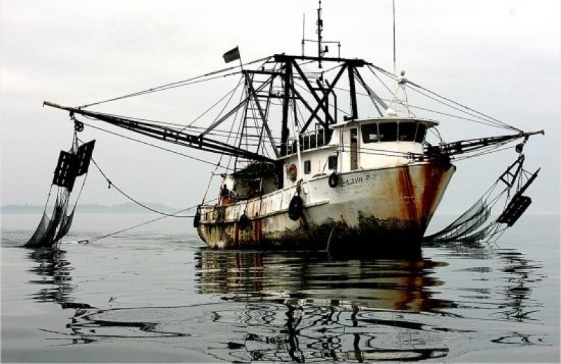 Illegal Trawler (c) Mike Markovinathe/Pew Charitable Trusts