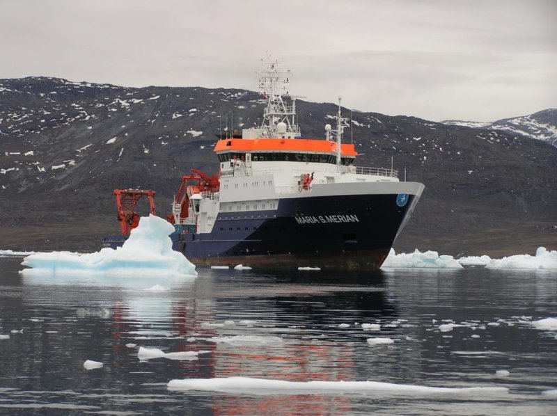 The research vessel MARIA S. MERIAN off the western coast of Greenland.
(c) Rafael Abel, GEOMAR