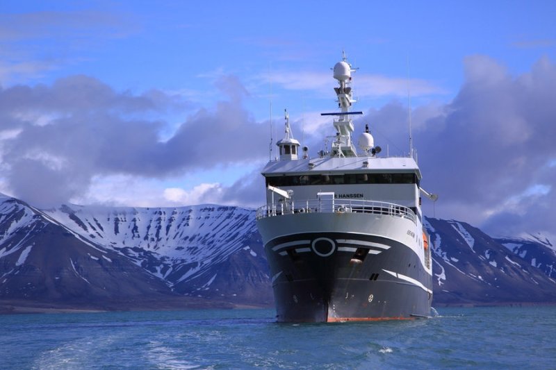 The research vessel HELMER HANSSEN, off the coast of Spitsbergen. © Randall Hyman