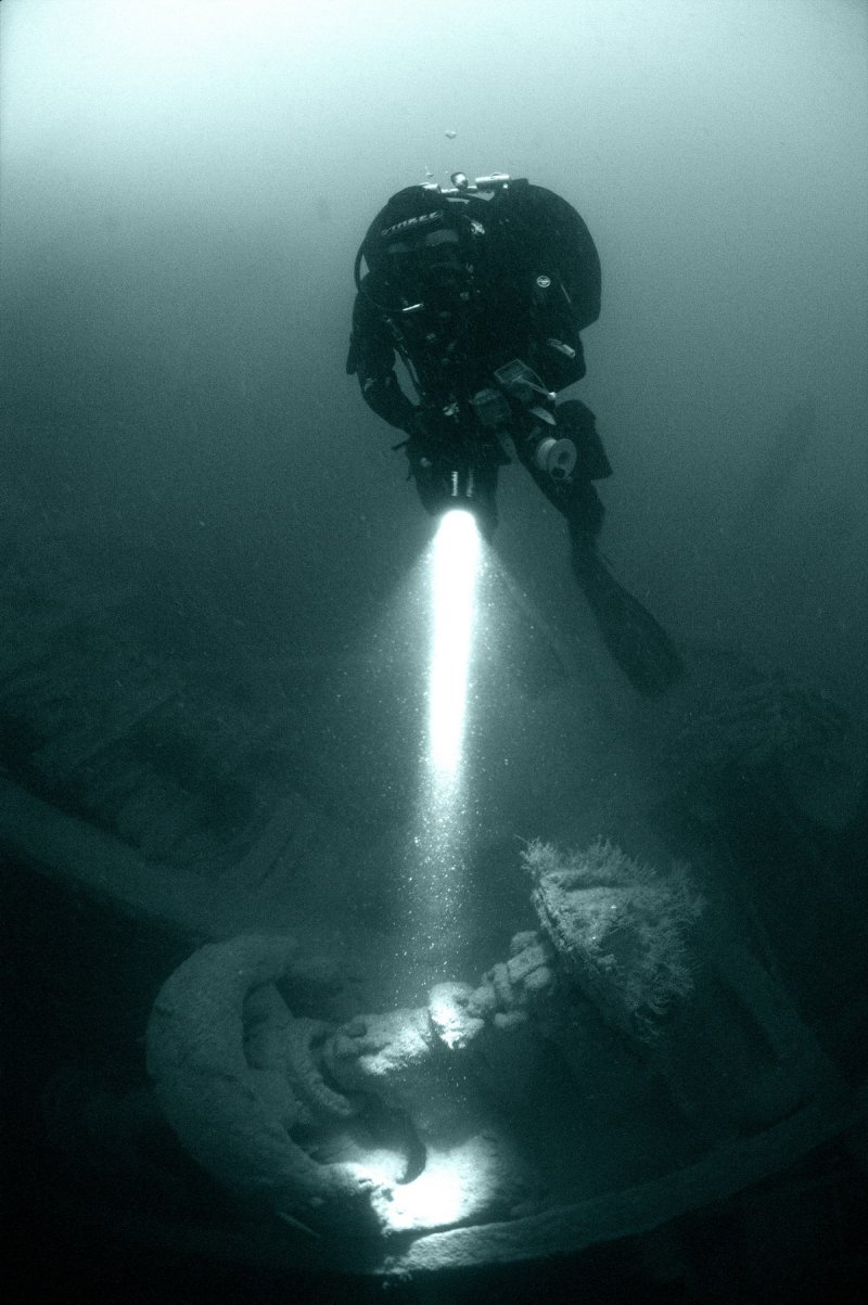 Diving the Salsette Wreck
(c) Steve Jones
