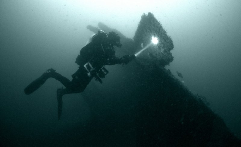 Diving the Salsette Wreck
(c) Steve Jones
