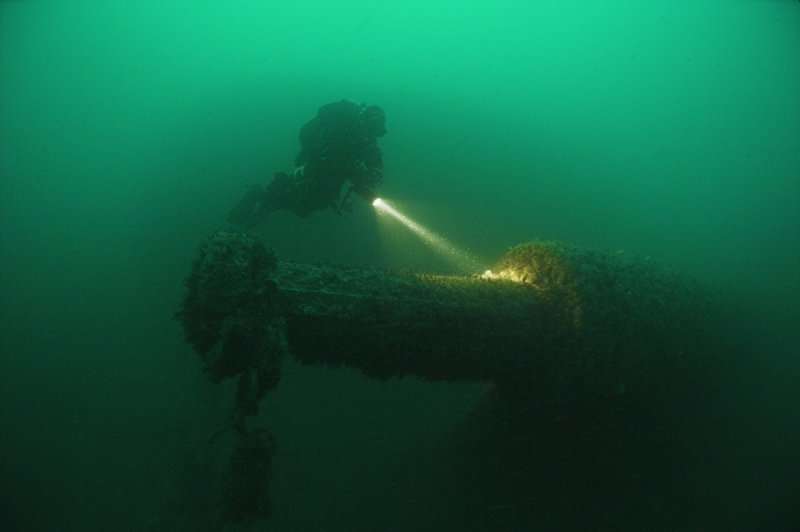 Diving the Salsette Wreck
(c) Steve Jones