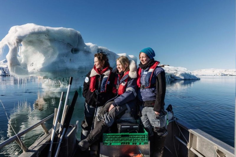 AWI biologists sample the Kongsfjord (Spitzbergen)
(c) Alfred-Wegener-Institut / Paolo Verzone