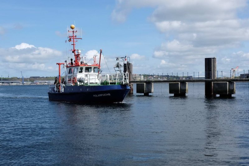 Among other things, the study is based on samples and data obtained during regular monitoring trips with the research barge POLARFUCHS in the Kiel Canal
(c) Jan Steffen / GEOMAR (CC BY 4.0)