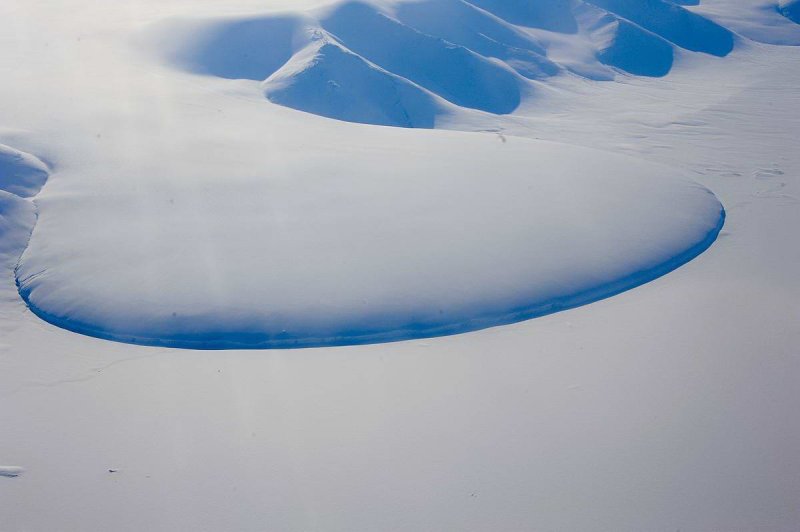 Piedmont glacier in north-eastern Greenland
(c) Coen Hofstede