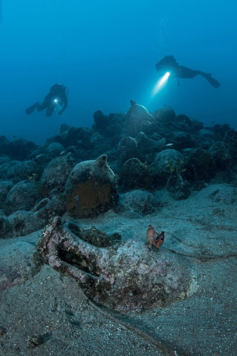 Divers discovered an ancient Roman ship (c) Press Croatia