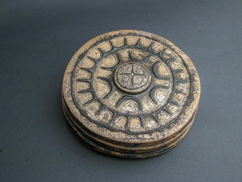 Welded bronze box from the Weltzin 28 site, © Joachim Krüger (Greifswald University)