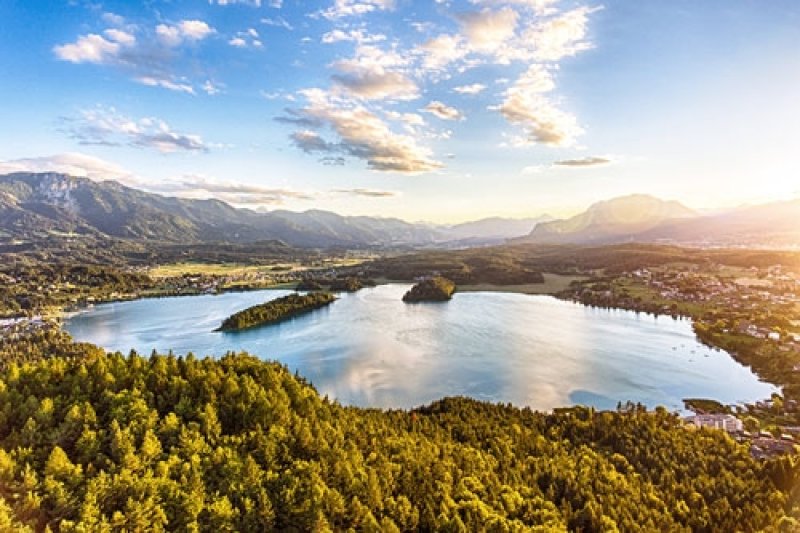 ©istock/mdworschak