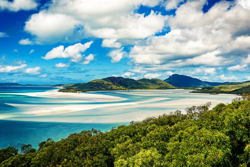 Shutterstock_autau