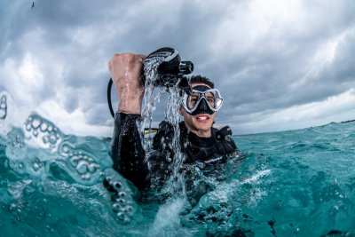 Dive Like a Pro: 15 Dive Gear Essentials for Advanced Divers