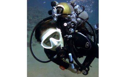 How I Overcame My Fear of Diving - and You Can Too